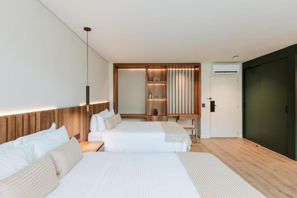 Sky Hotel 4*