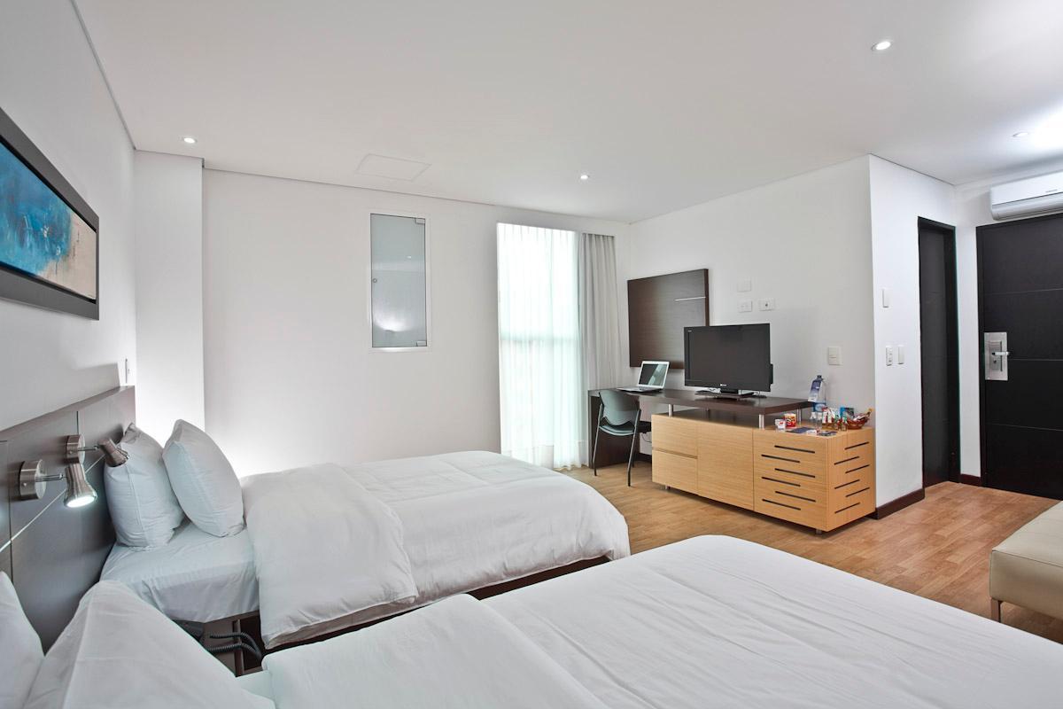 Hotel Sky 4*