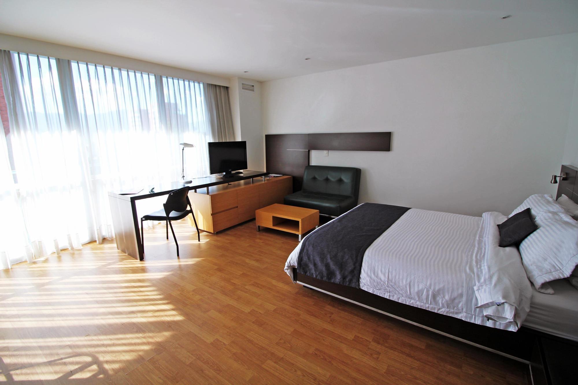 Hotel Sky 4*
